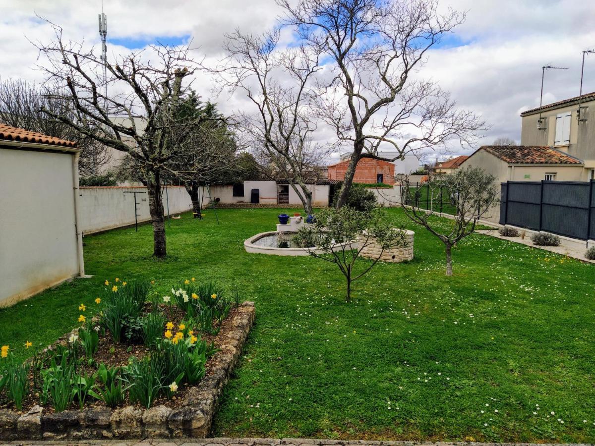 Maison Plain Pied Avec Jardin, Terrasse Et Veranda Cognac Exterior photo